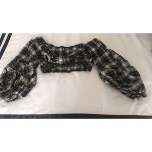 🚫SOLD🚫Fashion Nova Off shoulder top